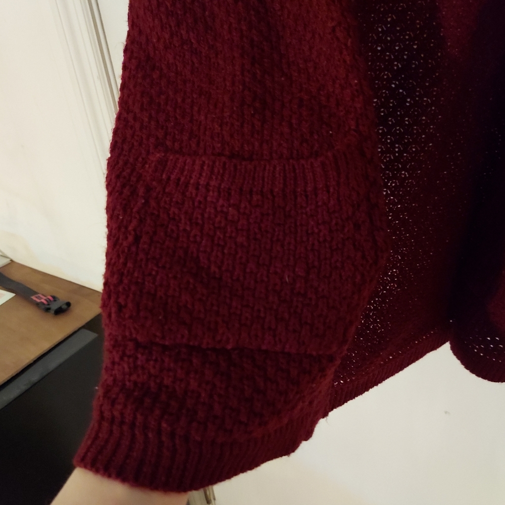 Love Change knit cardigan with pockets- burgundy/wine color - Picture 3 of 4